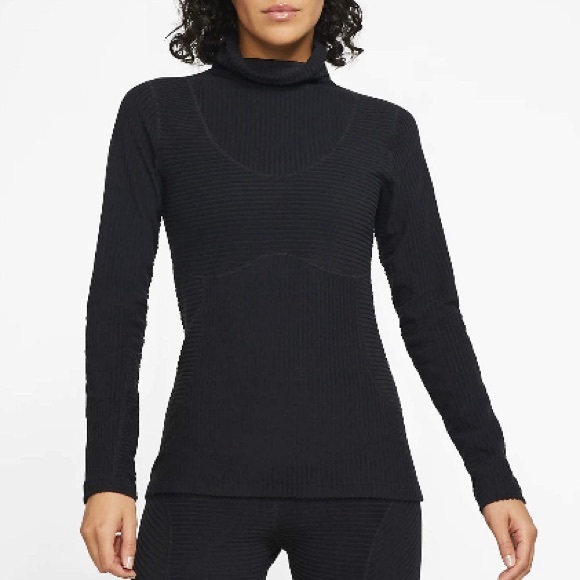 NIKE PRO HYPERWARM TOP IN BLACK - Picture 4 of 5